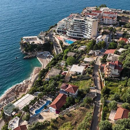 Villa Meminaj فلورا المظهر الخارجي الصورة