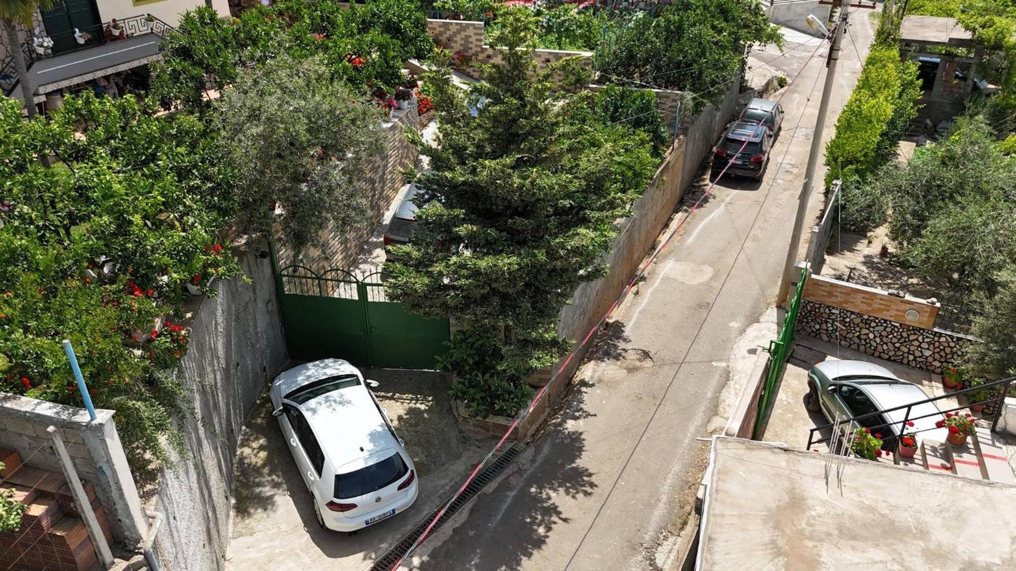 Villa Meminaj فلورا المظهر الخارجي الصورة